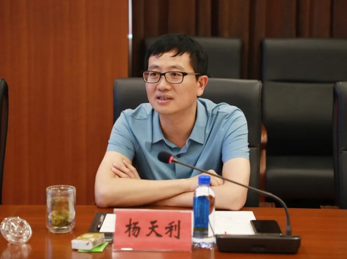 安博电子官方网站-安博电子(中国)
与徐工消防签署战略合作协议 携手深耕中国高空产业市场